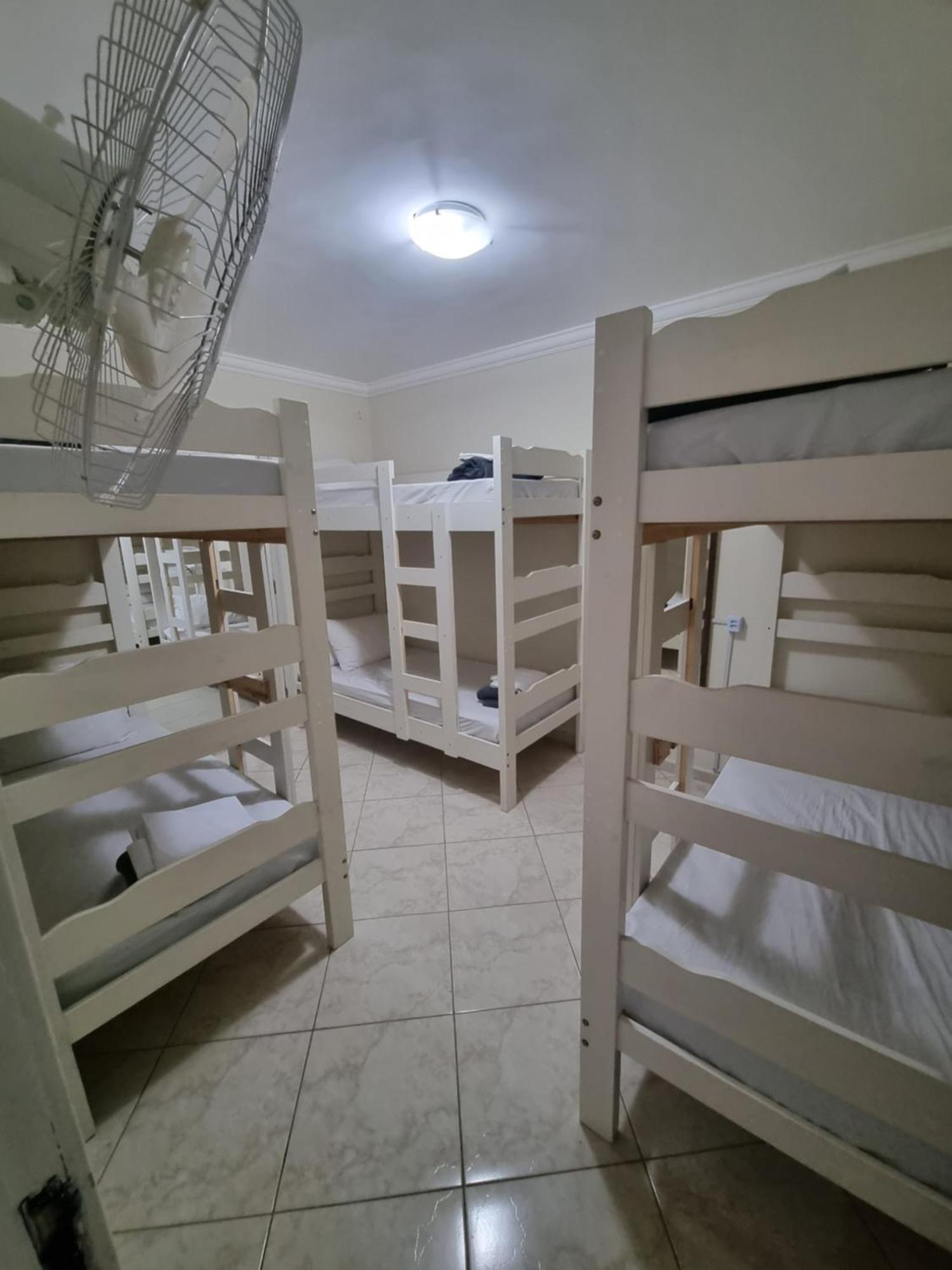 Zenit Hostel Da Cris Cabo Frio Eksteriør bilde