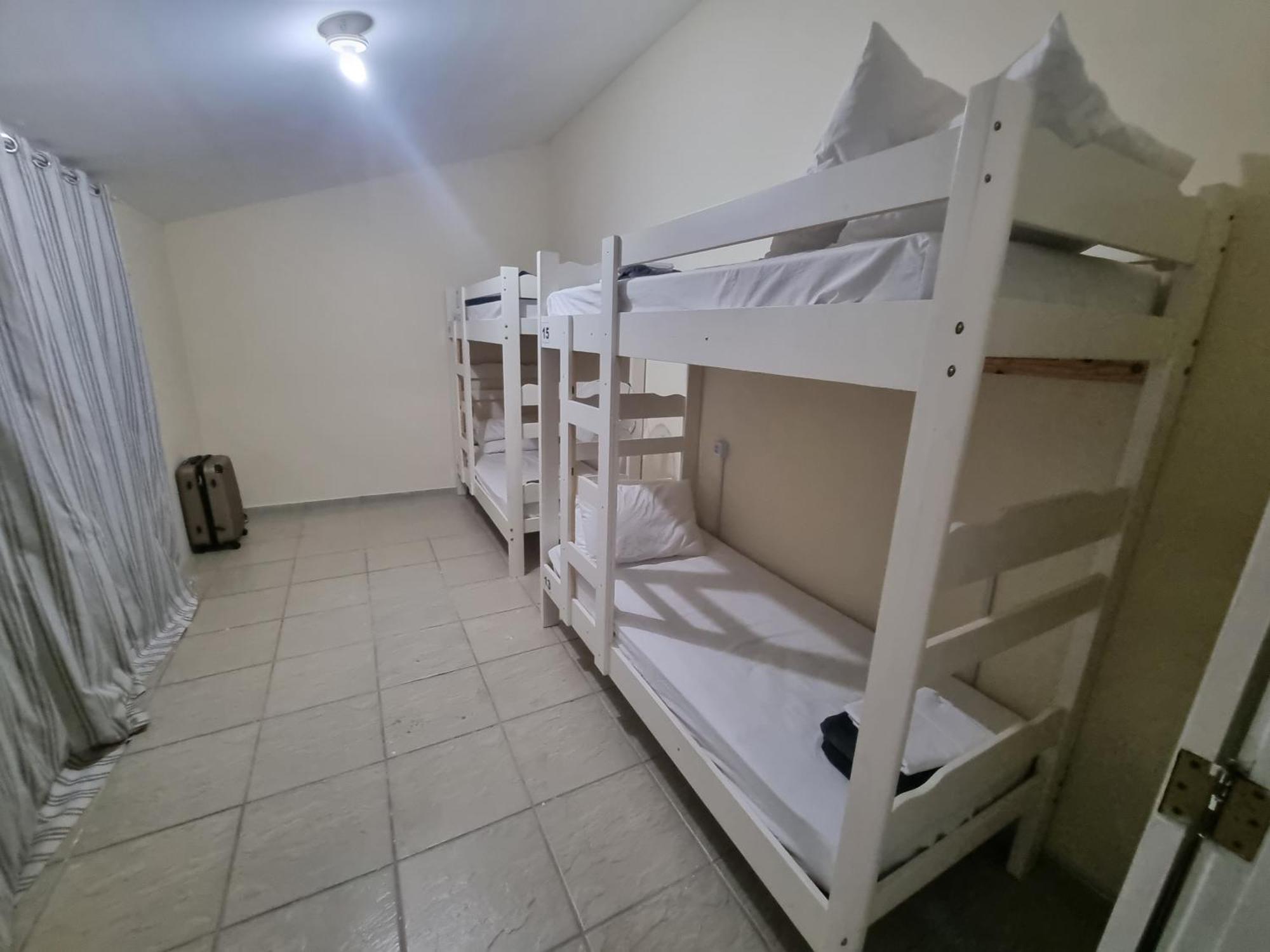 Zenit Hostel Da Cris Cabo Frio Eksteriør bilde